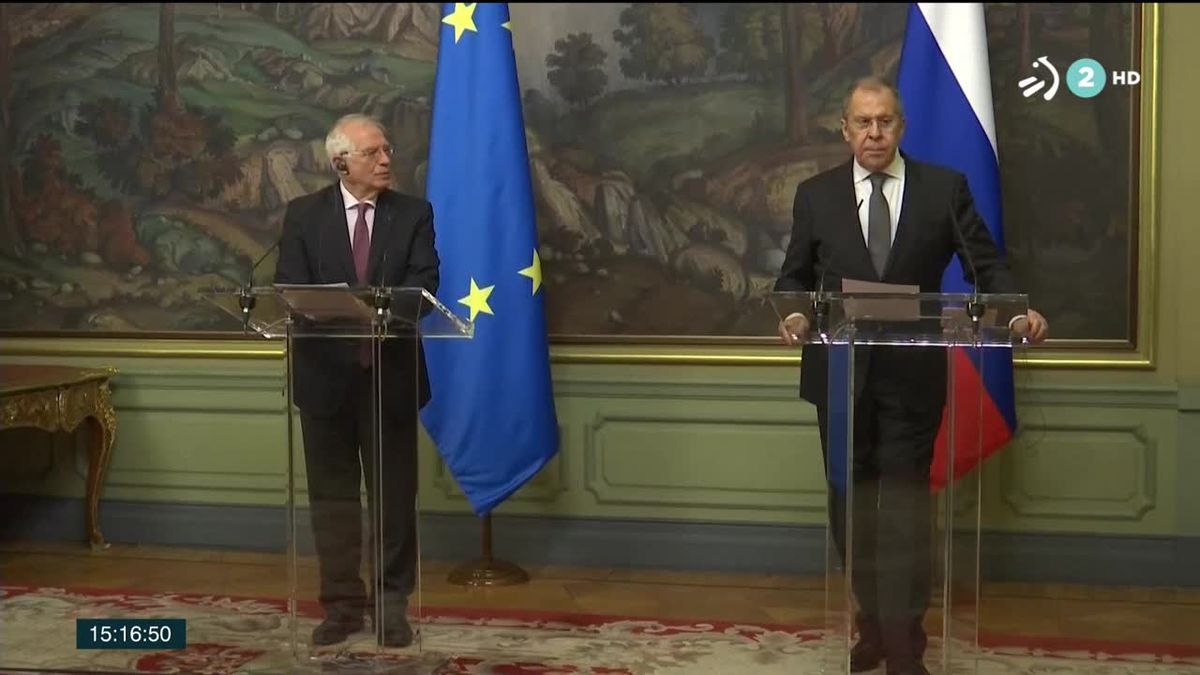 Josep Borrell y Serguéi Lavrov