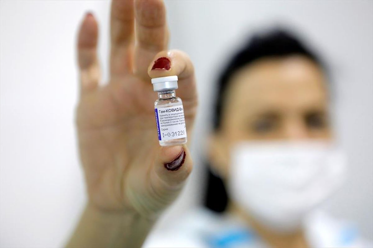 Vacunados con una dosis el 67,6 % de los sanitarios públicos de la CAV