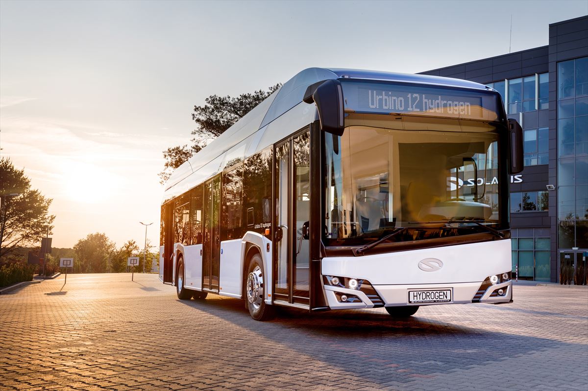 Modelo de autobús Solaris Urbino 12, que será enviado a los dos países europeos