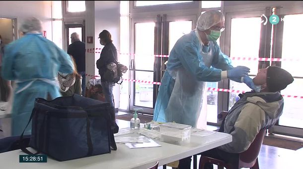 Pruebas PCR en Iparralde. Imagen obtenida de un vídeo de ETB.