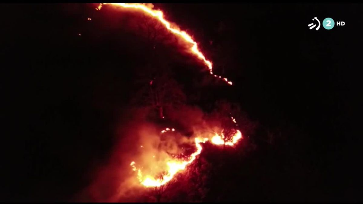 Incendio en los montes de Bera.