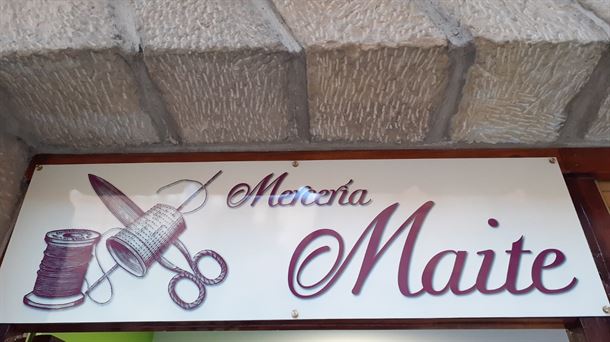 Mercería Maite coge el relevo de todo un referente en Labastida, Mercería Marisi 