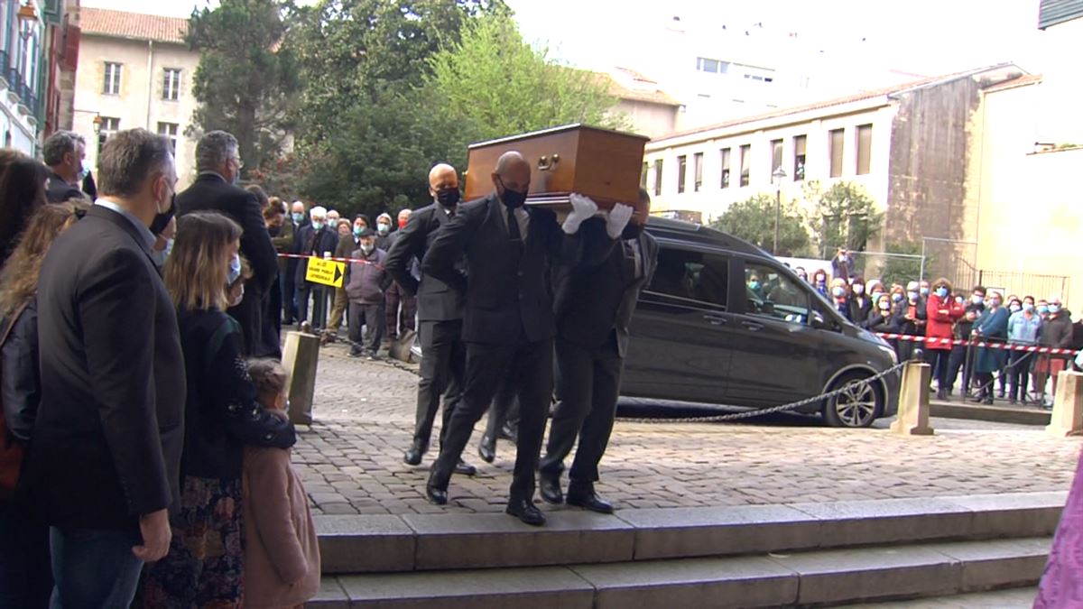 Funeral por Jean Grenet. Imagen obtenida de un vídeo de ETB.