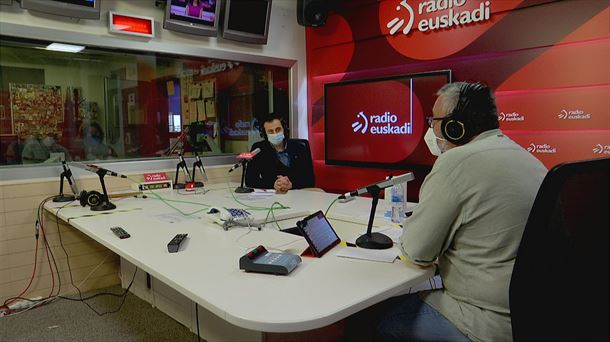 'Parlamento en las Ondas', en Radio Euskadi.