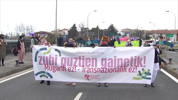 Marcha Mundial de las Mujeres de Euskal Herria, en Hendaia.