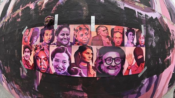 Mural feminista "La unión hace la fuerza" del barrio de Ciudad Lineal (Madrid)