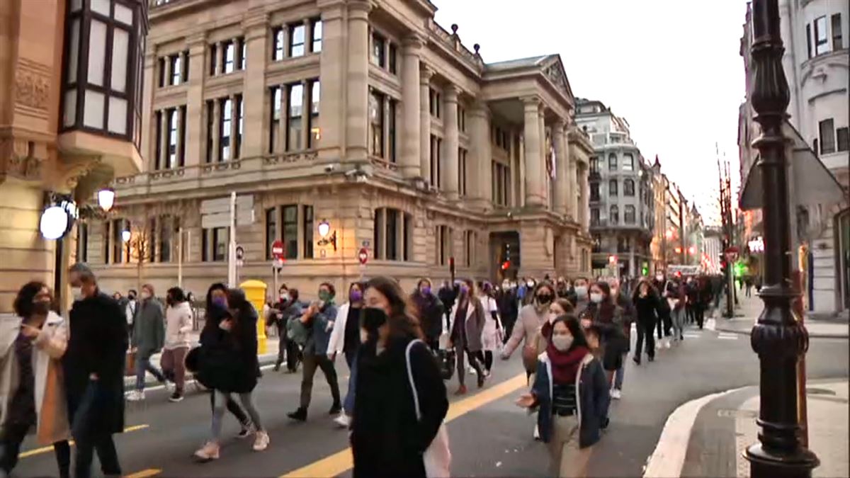 Manifestación de San Sebastián. Imagen obtenida de un vídeo de ETB.