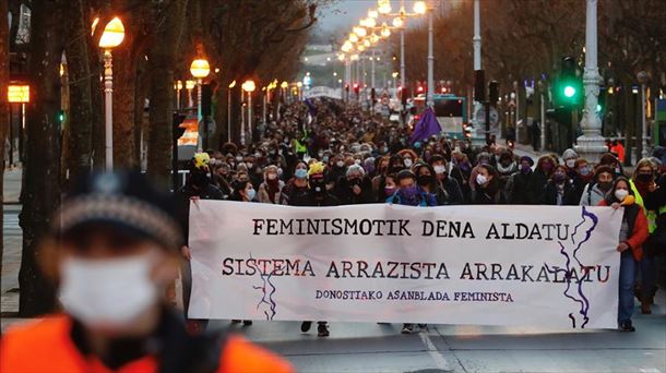 Mugimendu feministak Donostian egindako manifestazioa.