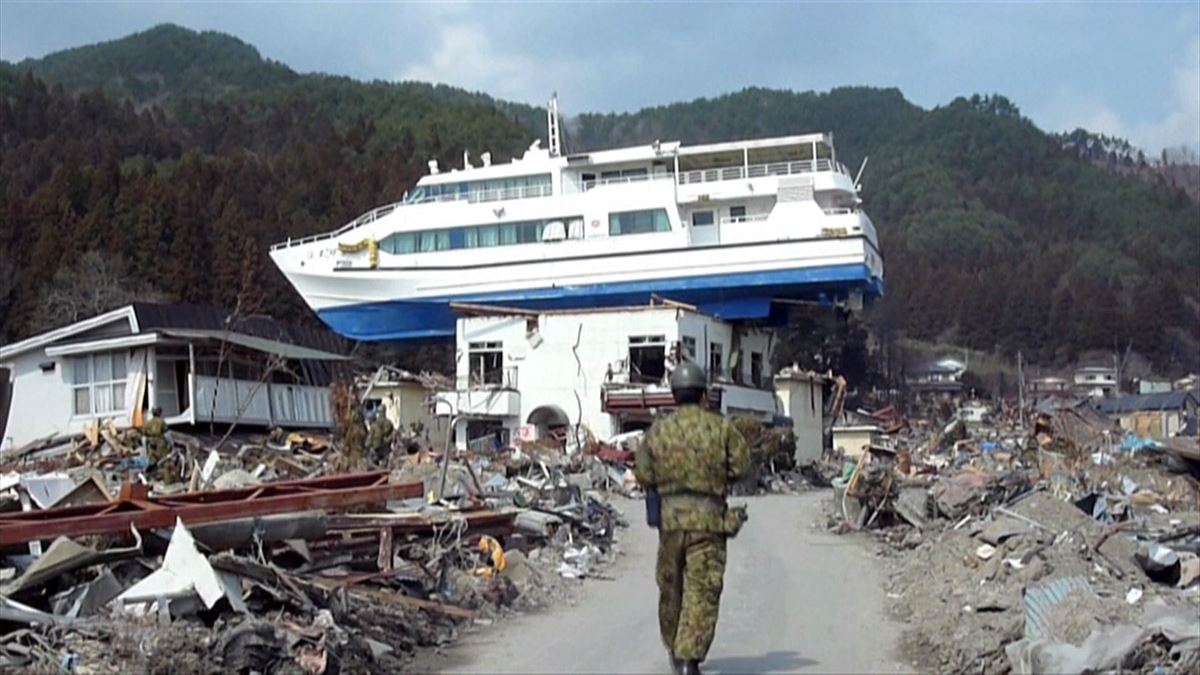 Irudi ikusgarriak utzi zituen tsunamiak.