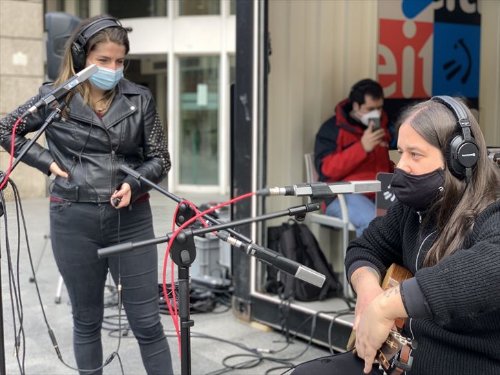 Mississippi Queen & The Wet Dogs