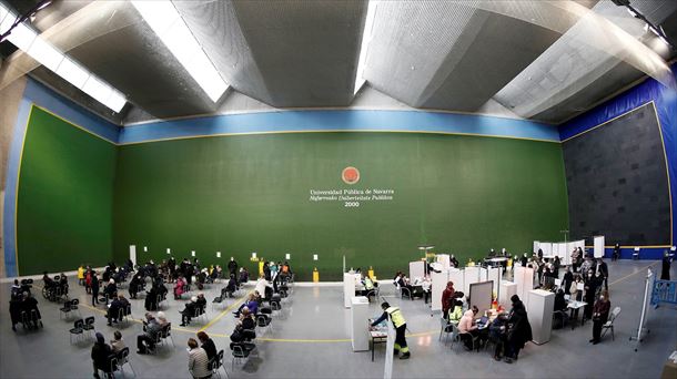 Un vacunódromo en Pamplona.