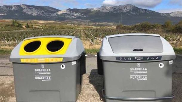 Contenedores del Servicio de de Medioambiente y Gestión de Residuos Rioja Alavesa.