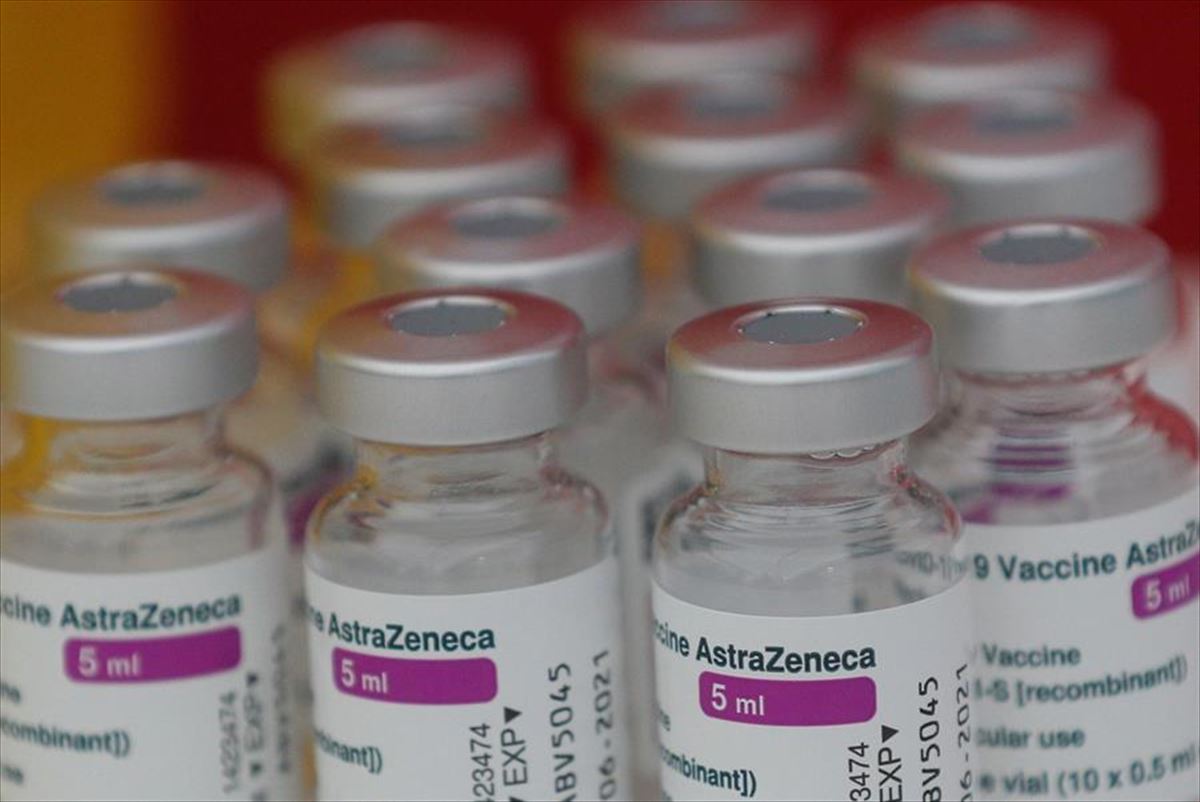 Varias dosis de la vacuna de AstraZeneca