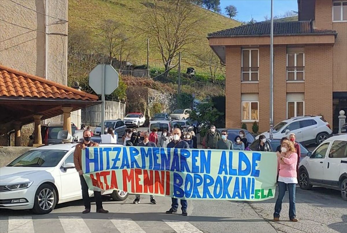 Movilización del personal del hospital Aita Menni de Arraste.