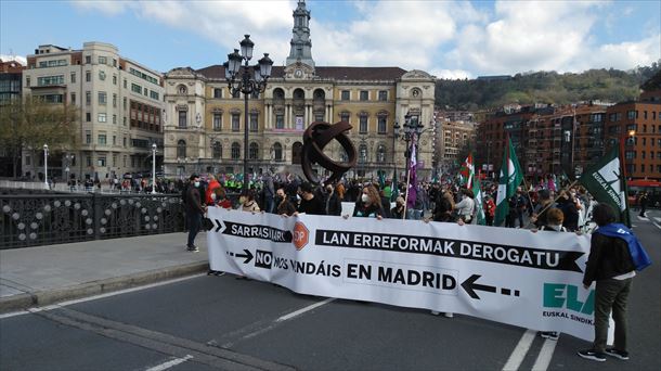 Concentración por la derogación de la reforma laboral realizada en marzo en Bilbao. Foto: EITB Media