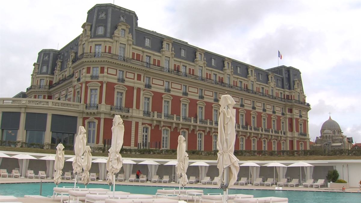 Biarritzeko ''Hotel du Palais'' jauregia
