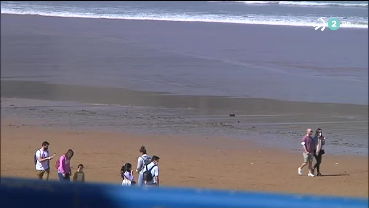Playa de Muskiz (Bizkaia). Imagen obtenida de un vídeo de EiTB Media.
