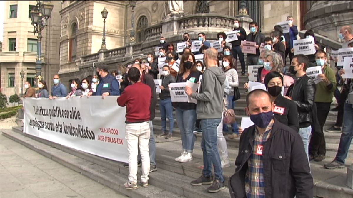 Concentración en Bilbao. Imagen obtenida de un vídeo de ETB.