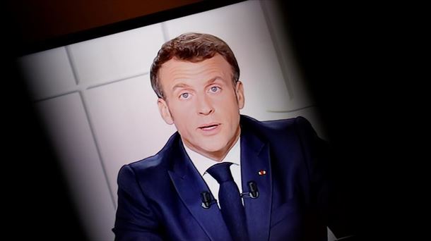 Enmanuel Macron durante su discurso ofrecido por televisión.