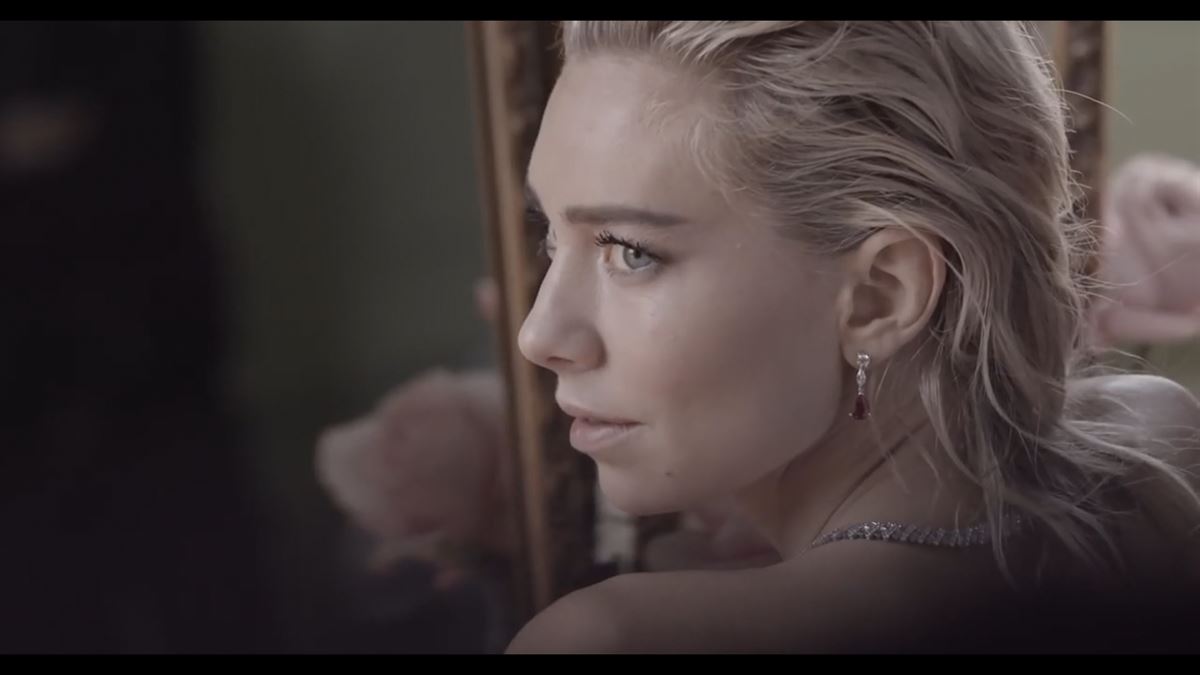 Vídeo: Filmografía y biografía de Vanessa Kirby