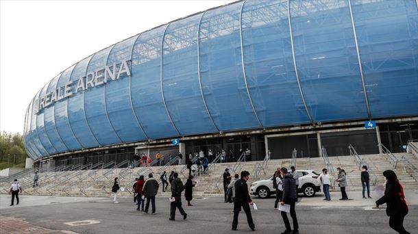 El estadio Reale Arena, convertido en punto de vacunación. 