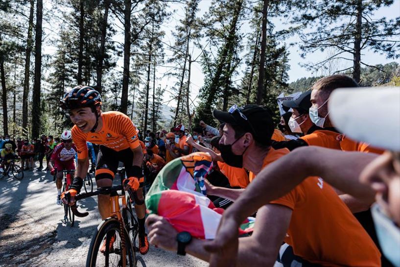 Euskal zaleak. Argazkia: @FundaCiclisEusk 