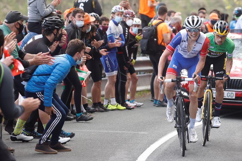 6. etapa, Itzulia Arraten