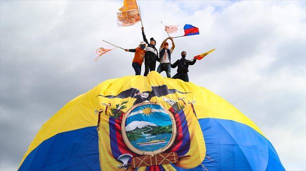 Celebración elecciones Ecuador 2021