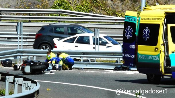 Accidente de moto mortal en el corredor del Txorierri, a su paso por Sondika