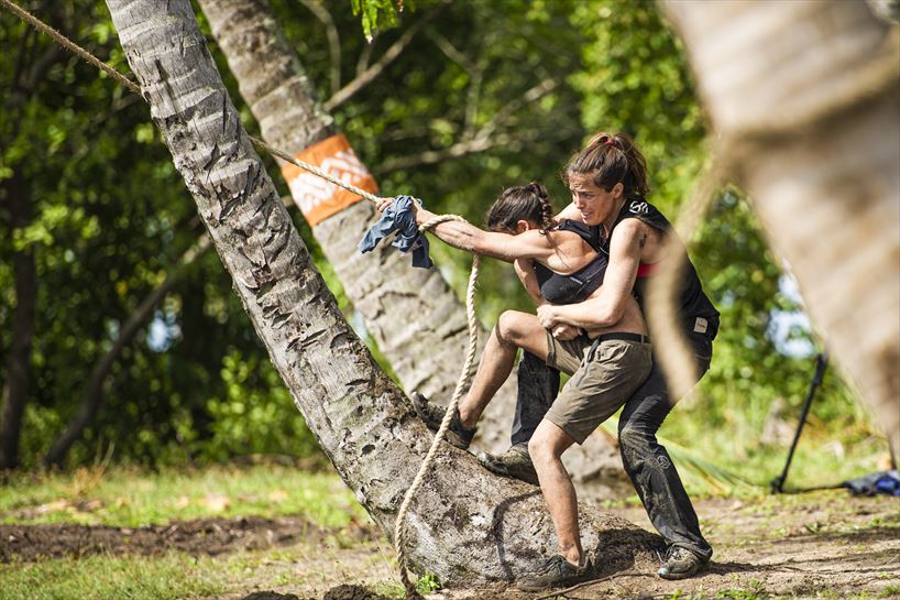 Joana, Andreari laguntzen dueluan