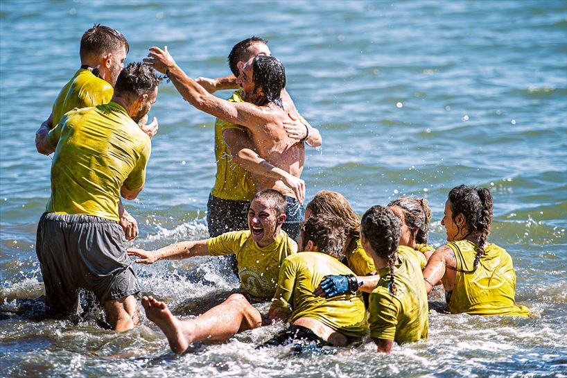 Cuyaya taldea, garaipena ospatzen