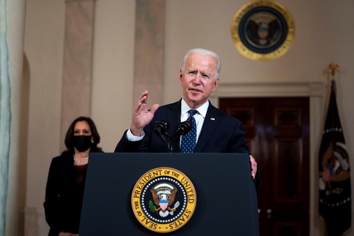 Biden celebra que se haya hecho ''justicia'' en el caso de George Floyd