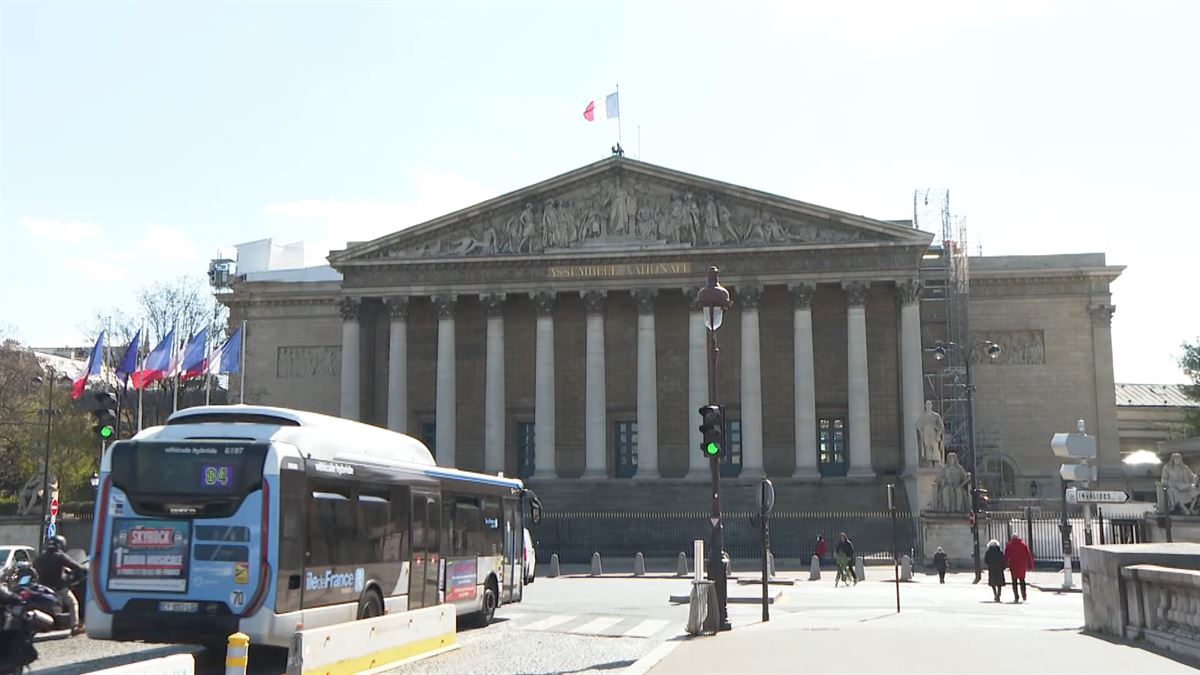 Frantziako Asanblea Nazionala, legea onartu zen egunean