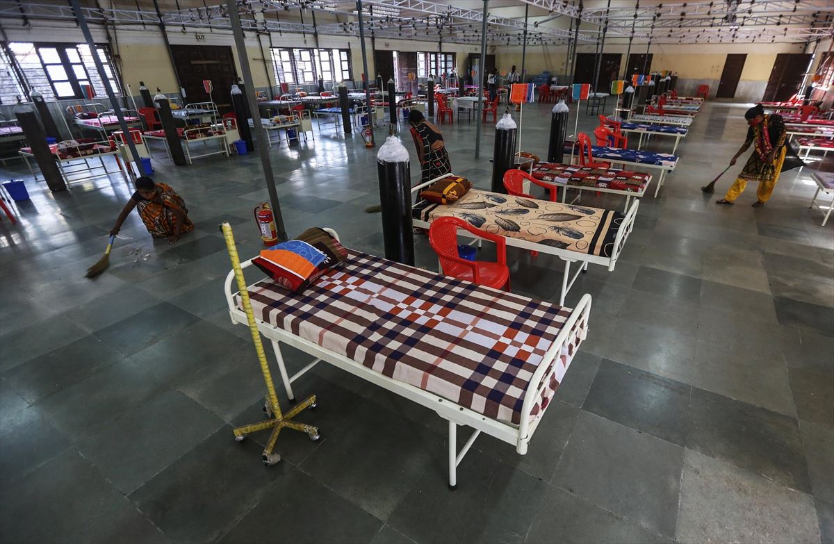 Un centro para asistir a pacientes covid en Bombay (India)
