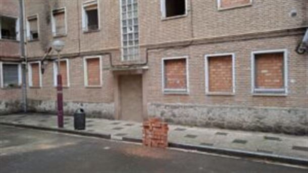 El derribo de las viviendas de la Avenida de Olarizu costará 800.000 euros