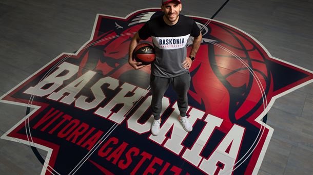 Cambio en la posición de base en el Baskonia: sale Vildoza y entra Quino Colom