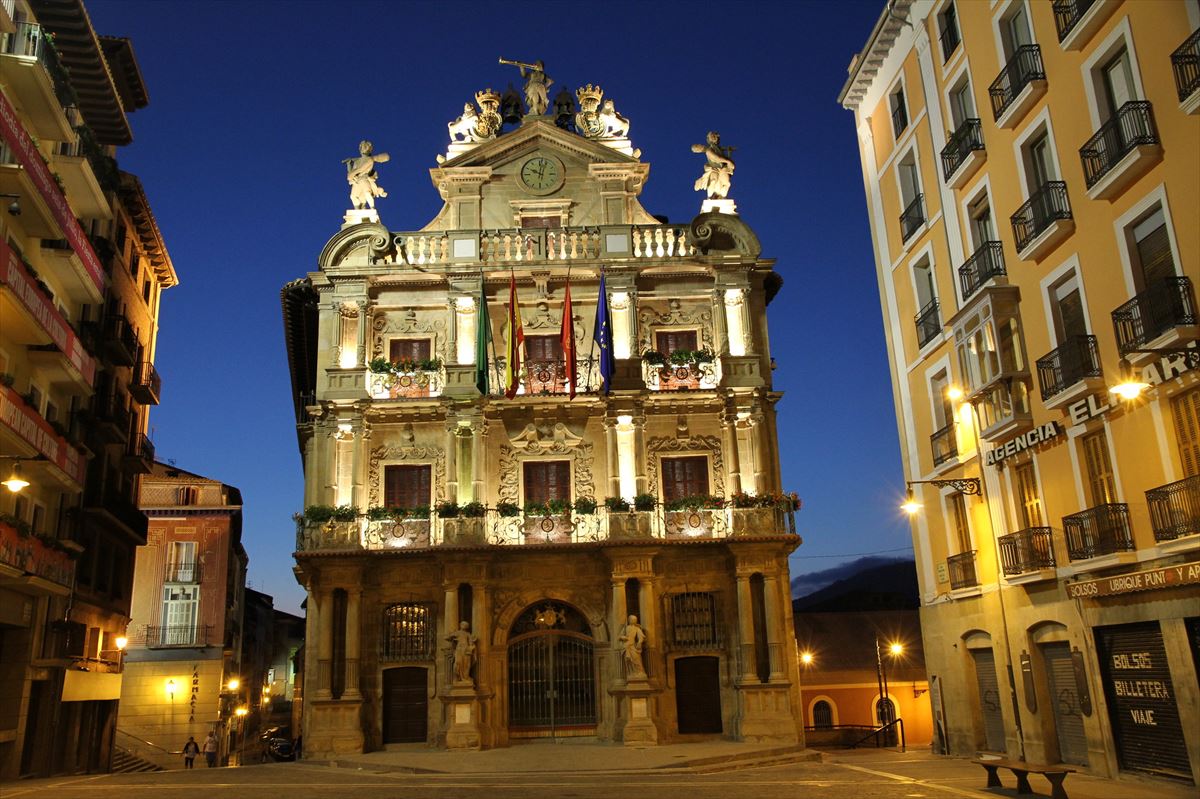 La plaza del Ayuntamiento de Pamplona. Foto de archivo: Jesús Ángela Arana