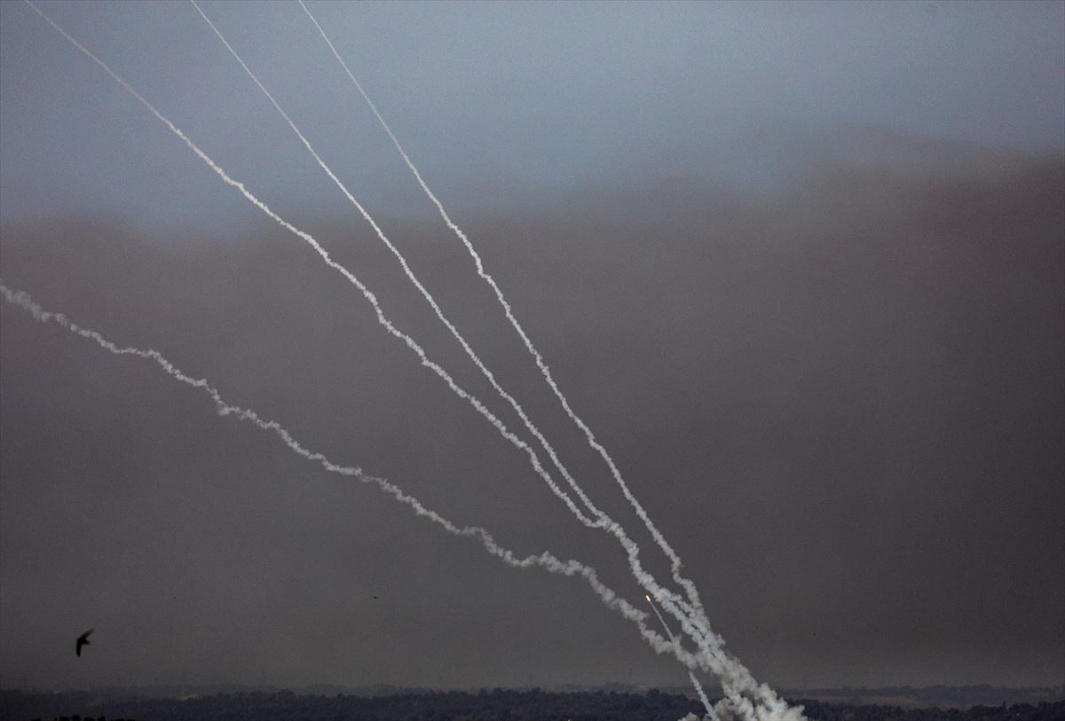 Cohetes disparados desde Gaza hacia Israel