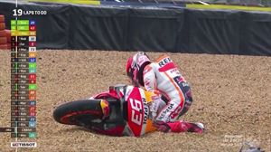 Miller gana con autoridad; Marc Márquez se va al suelo