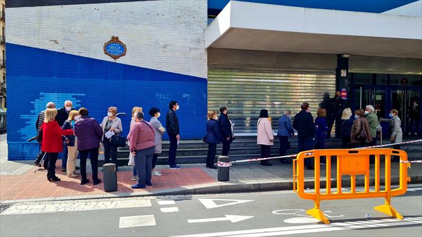 Euskadi espera recibir el próximo mes de junio 127 530 dosis de Pfizer a la semana
