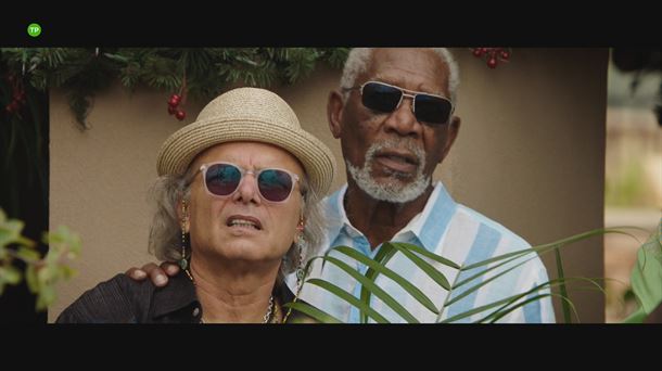 Morgan Freeman 'Bienvenidos a Villa Capri' filmaren fotograma batean
