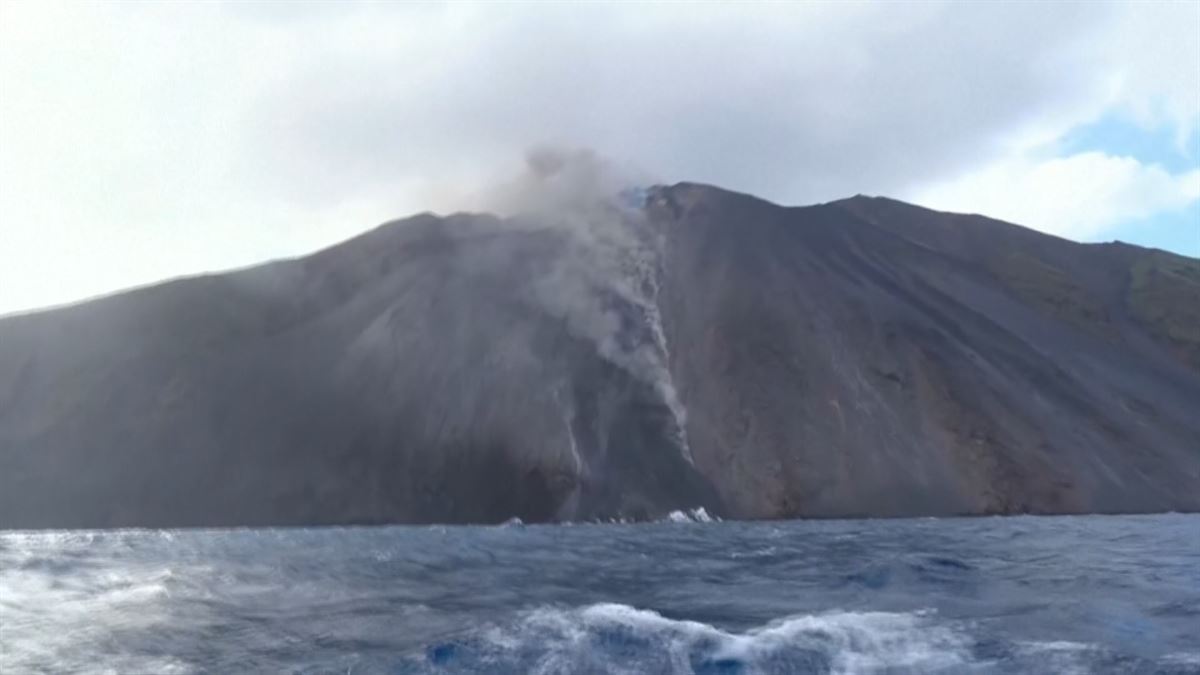 Stromboli sumendiaren erupzioa