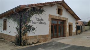 Toloño Herri Denda, un nuevo revulsivo comercial y turístico para Peñacerrada 