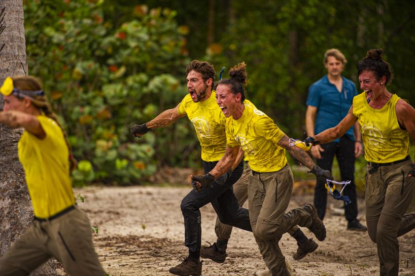 Bego, Duque, Nahia eta Ester, pozez zoratzen