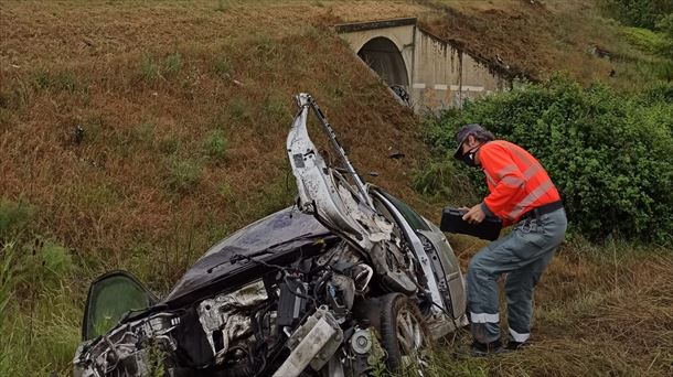 Así ha quedado el vehículo accidentado en Viana