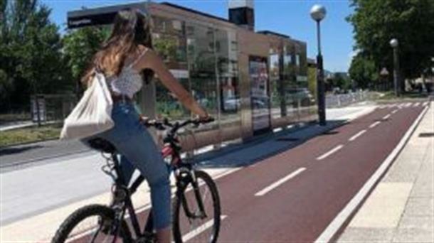Los ciclistas no podrán circular por los carriles del Bus Eléctrico Inteligente