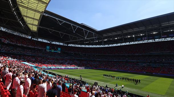 Wembley futbol zelaia, aurreko Eurokopako partida batean; 2021ean jokatu zuten. Argazkia: EFE. 