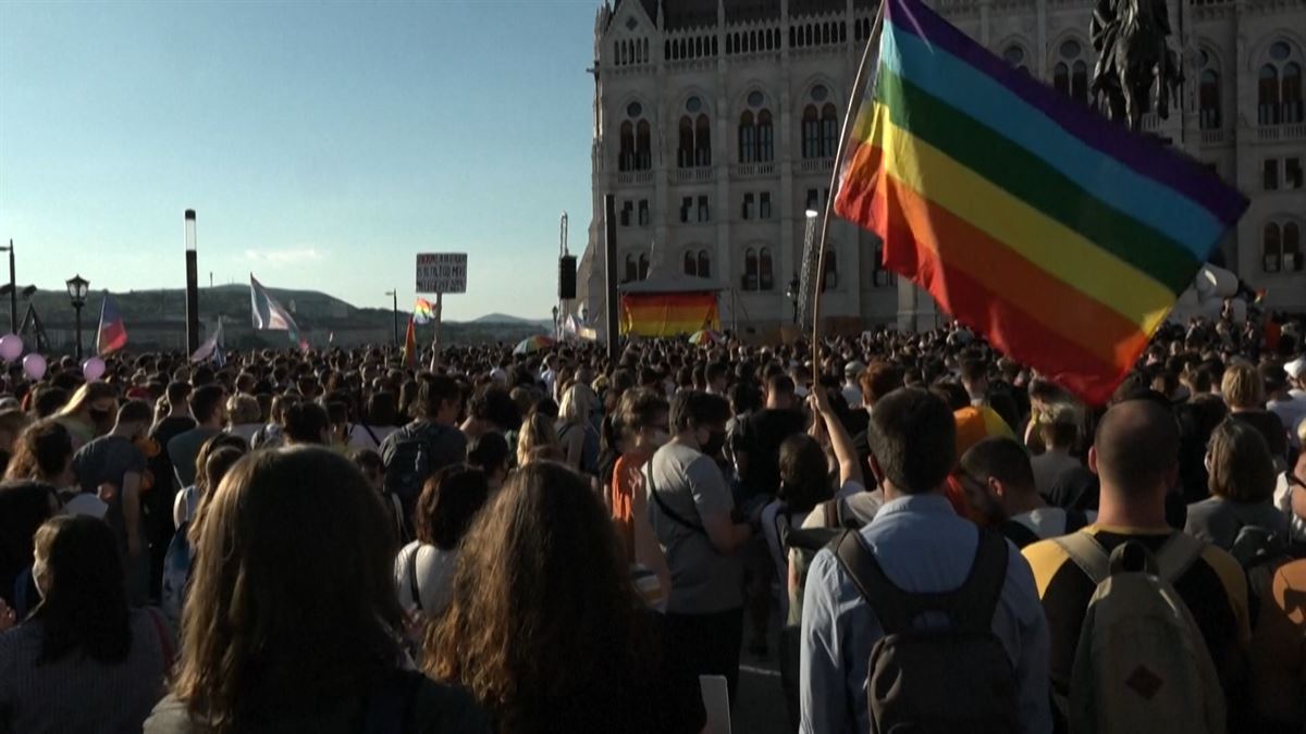 Marcha LGTBI en Hungría. Imagen: Agencias