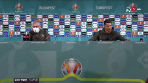 Ronaldok coca-cola batzuk kendu zituen eta enpresak 4.000 milioi dolar galdu ditu
