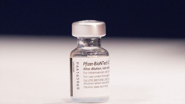 Pfizer-Biontechen txertoa.